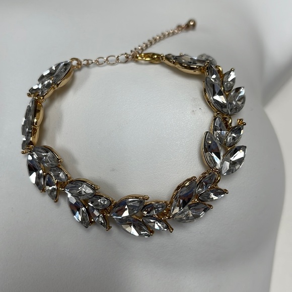 Guess by Marciano Jewelry - 💦NWT Guess/Marciano Rhinestone Bracelet